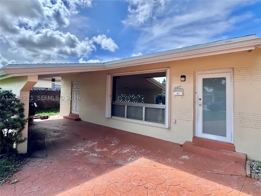 7711 Juniper St, Miramar, FL 33023 - #2