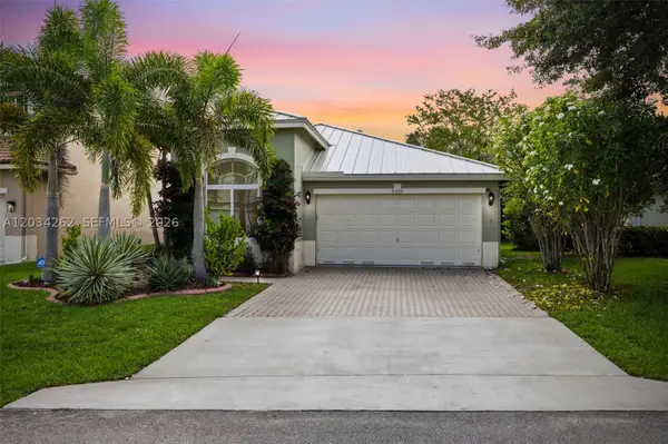 6530 Sandpiper Dr, Coconut Creek, FL 33073