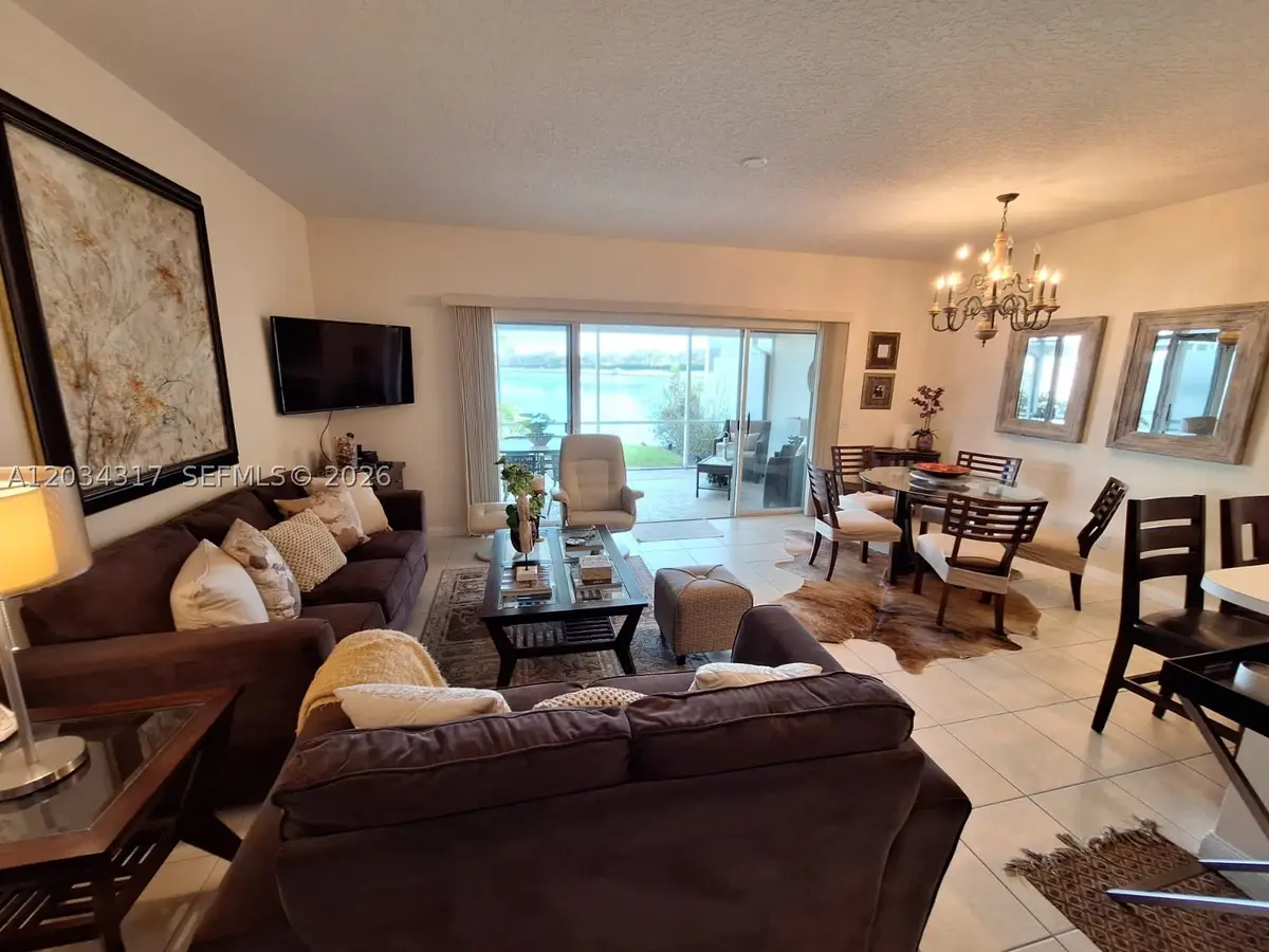 2104 Tigris Dr, West Palm Beach, FL 33411 - #1