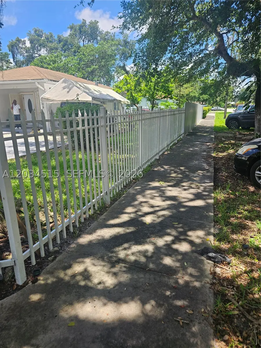 1905 NW 113th Ter, Miami, FL 33167 - #2