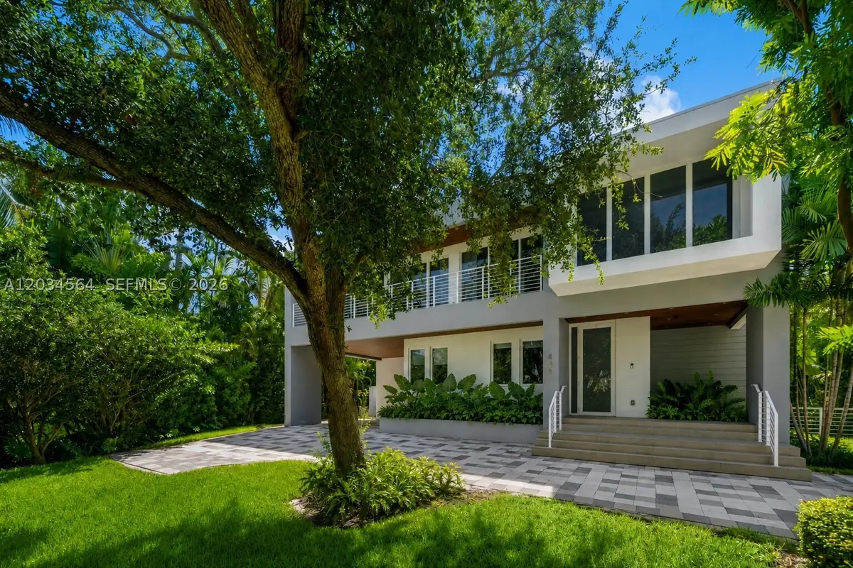 425 Harbor Dr, Key Biscayne, FL 33149 - #1