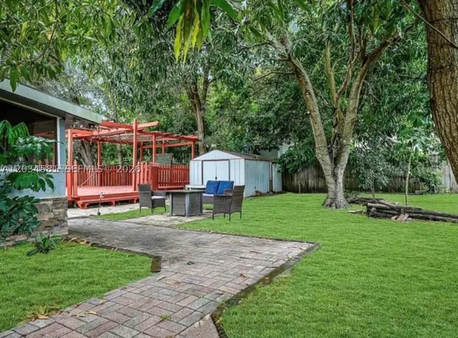 2735 Dewey St, Hollywood, FL 33020 - #3