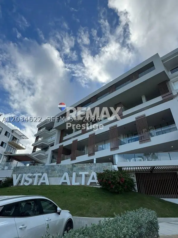 1 Vista Alta #1, Punta Cana,  