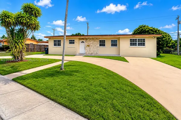 9120 SW 16th St, Miami, FL 33165
