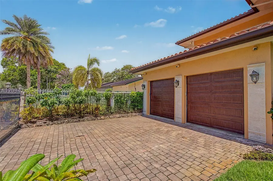 4251 SW 11th St, Miami, FL 33134 - #3