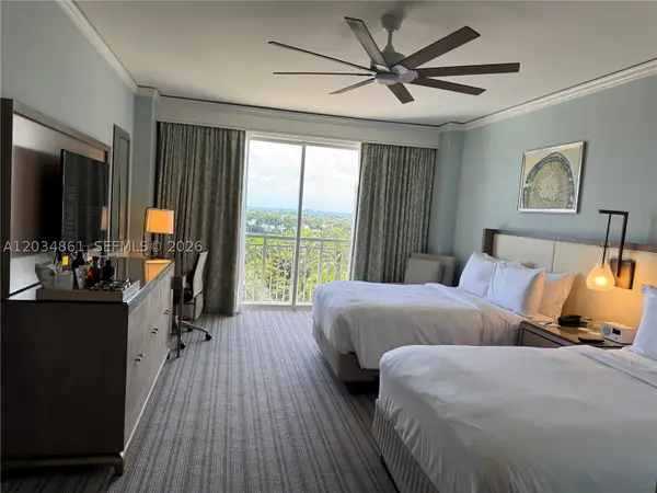455 Grand Bay Dr #718, Key Biscayne, FL 33149