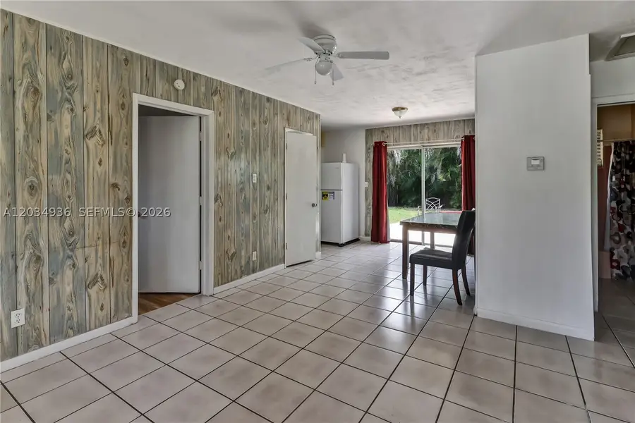 6211 NW 19th St, Sunrise, FL 33313 - #2