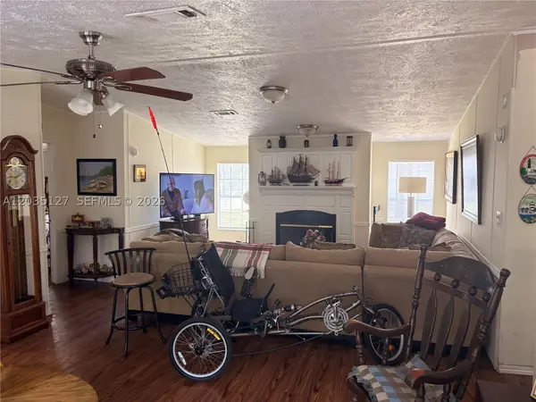 7117 SW Archer Rd, Other, FL 32608