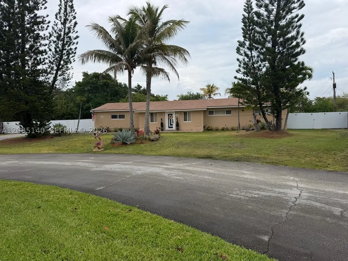 17405 SW 109th Ct, Miami, FL 33157 - #1
