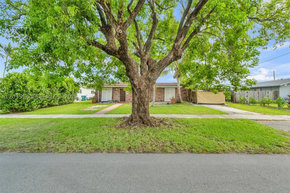 9982 SW 196th St, Cutler Bay, FL 33157 - #1