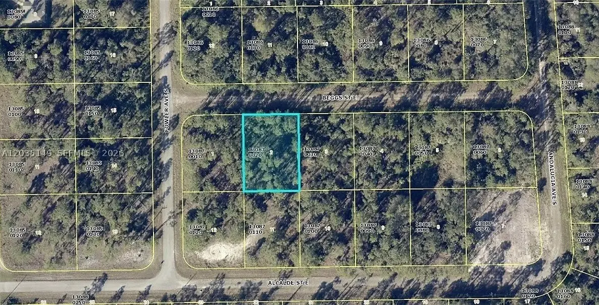 1060 Beggs St E, Lehigh Acres, FL 33974 - #1