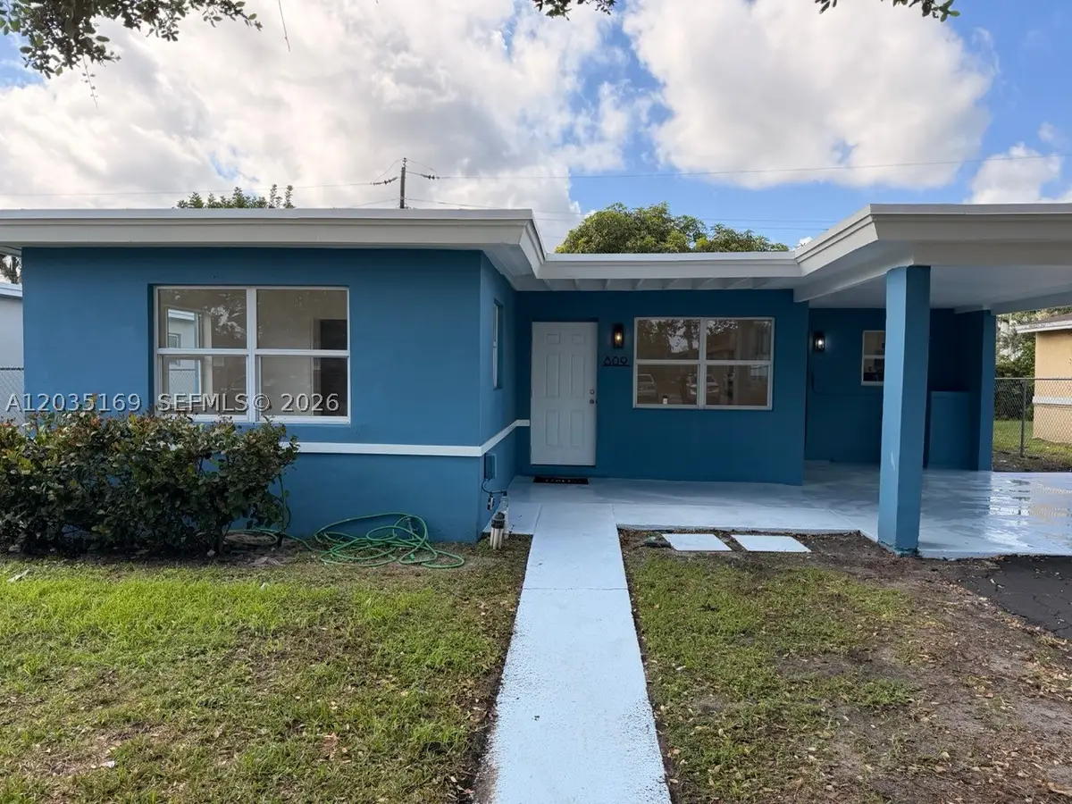 809 NW 12th Ave, Fort Lauderdale, FL 33311 - #1