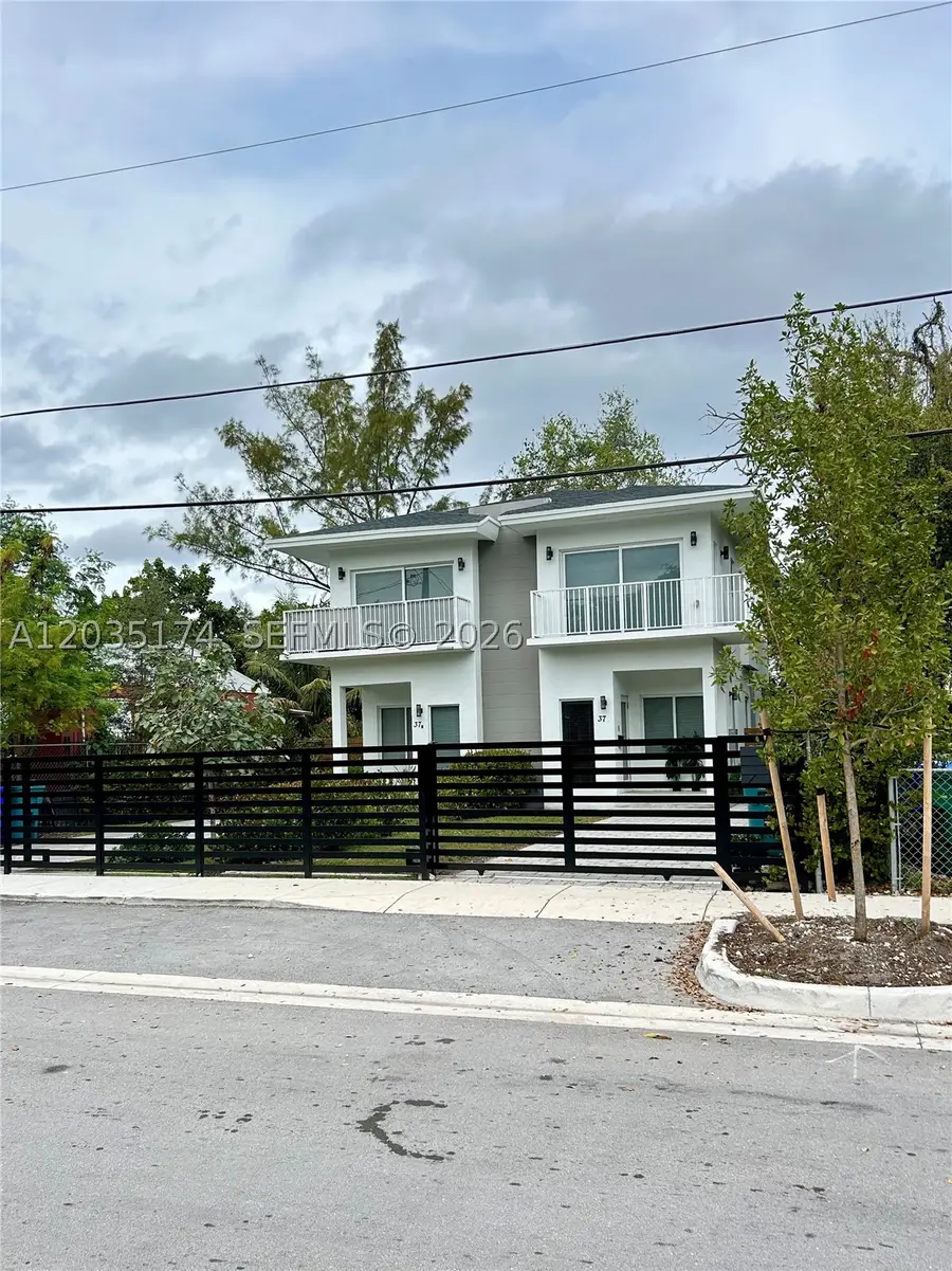 37 NW 70th St, Miami, FL 33150 - #2