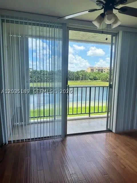 870 NW 87th Ave #302, Miami, FL 33172 - #2