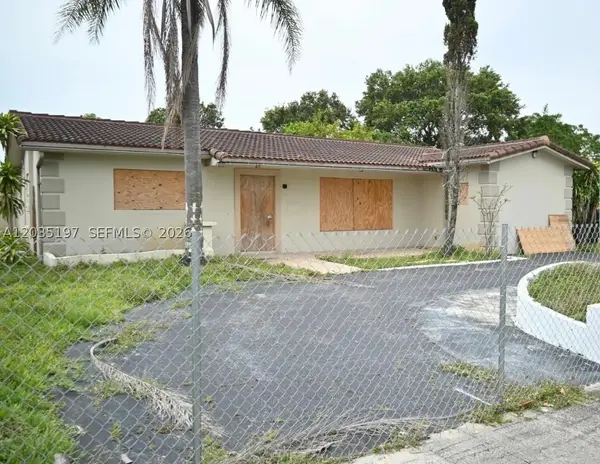 Address Withheld By Seller, Hollywood, FL 33021