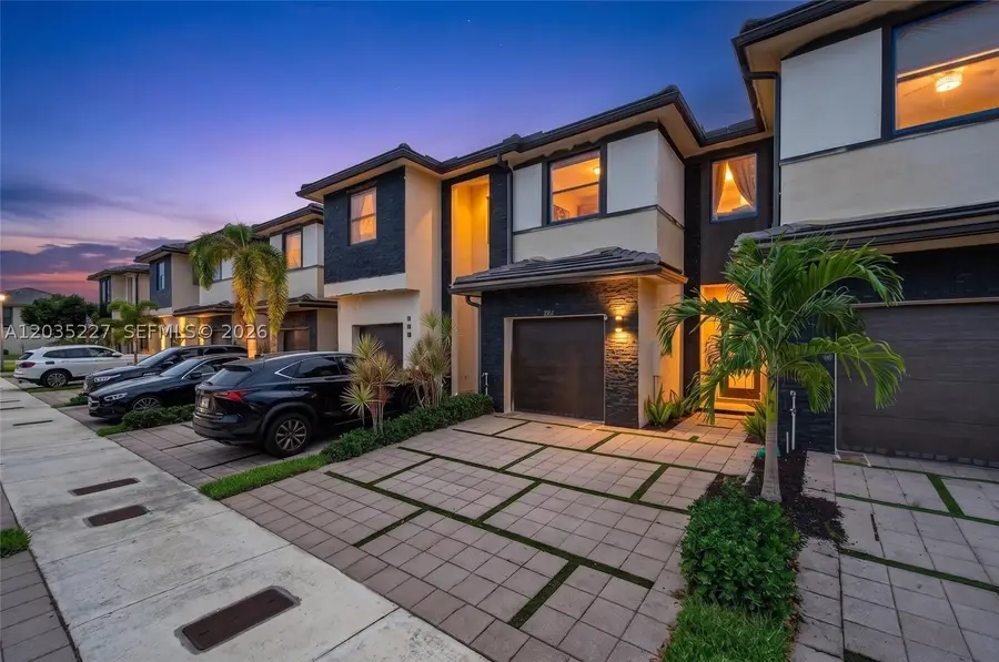 15841 NW 91st Ct, Miami Lakes, FL 33018 - #3