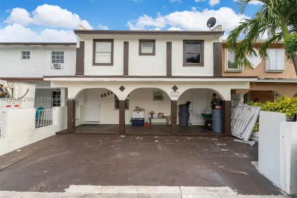 4522 NW 194th St, Miami Gardens, FL 33055