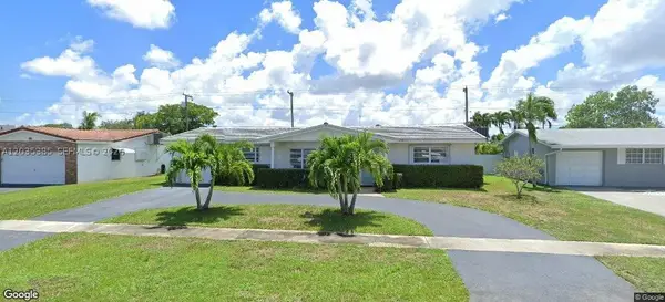 614 S Crescent Dr, Hollywood, FL 33021
