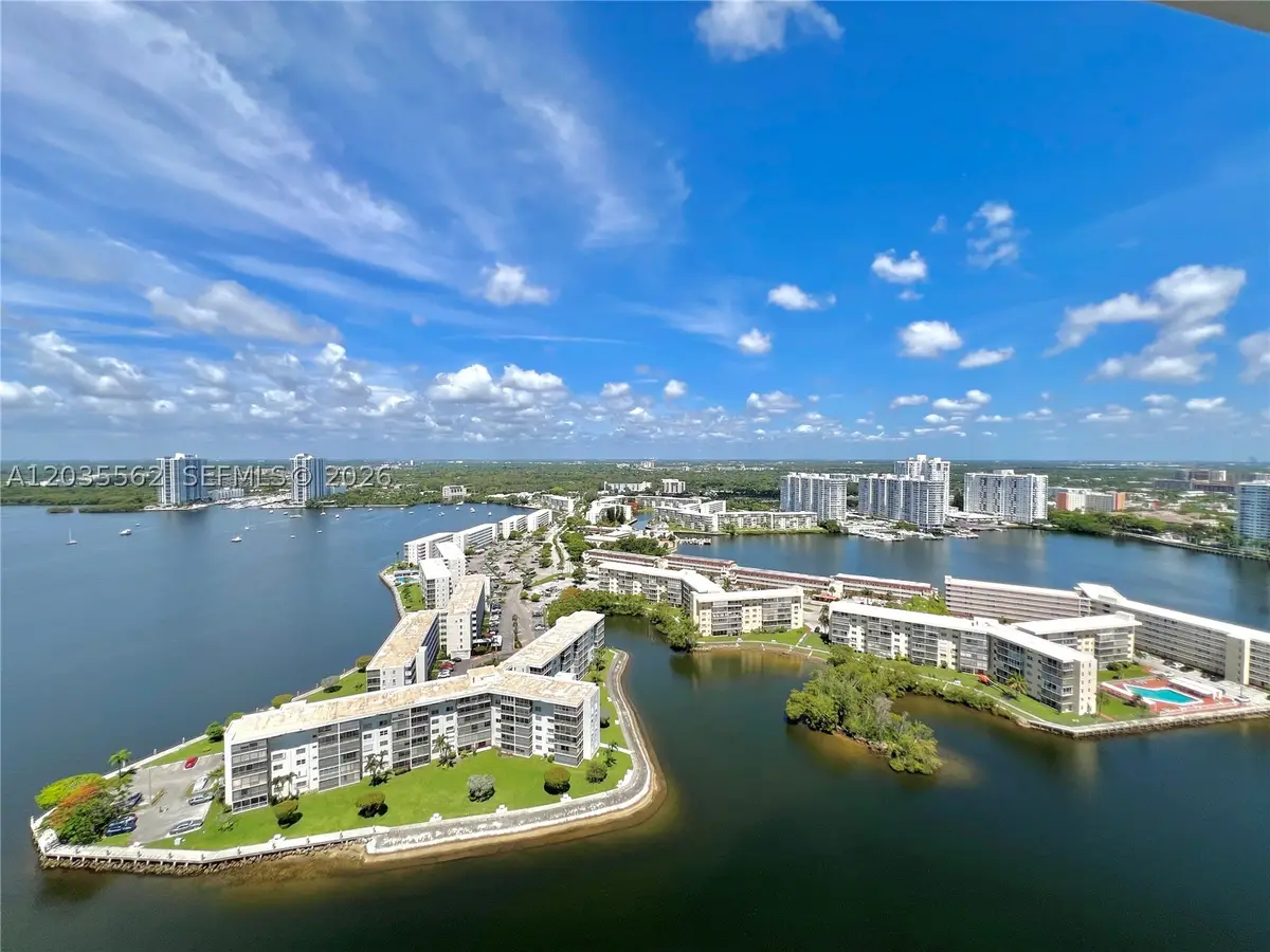 1000 W Island Blvd #3010, Aventura, FL 33160 - #1
