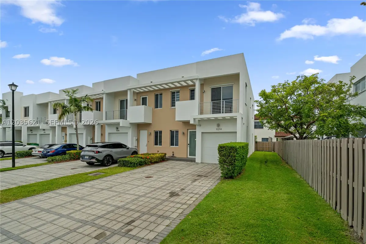 10294 NW 71st Ter, Doral, FL 33178 - #1