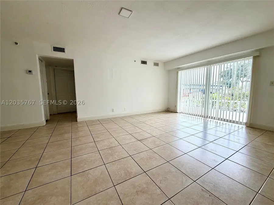 4271 NW 5th St #128, Plantation, FL 33317 - #3