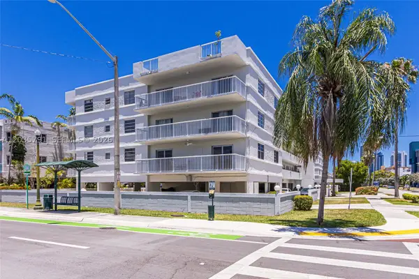 3527 NE 168th St #309, North Miami Beach, FL 33160