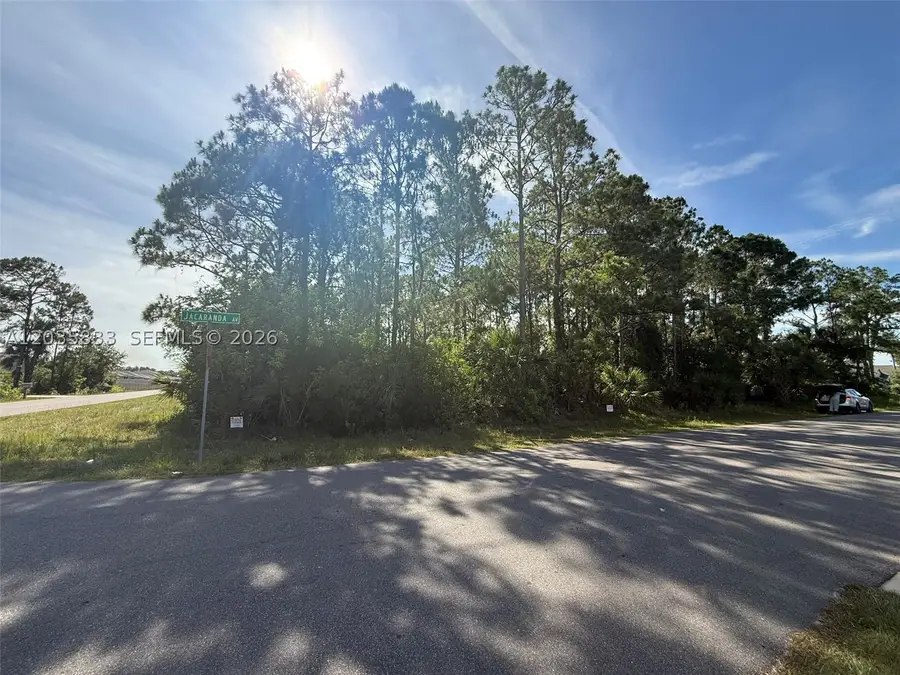 202 Jacaranda Ave Nw, Palm Bay, FL 32907 - #3