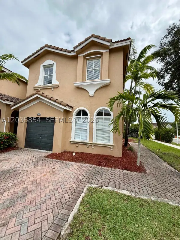 2462 SE 15th Ct, Homestead, FL 33035