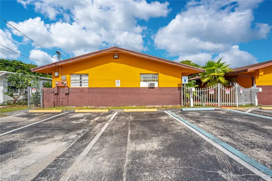 129-131 SE 5th St, Hallandale Beach, FL 33009 - #3