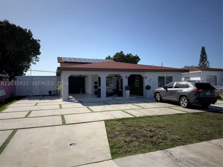 224 E 42nd St, Hialeah, FL 33013 - #3