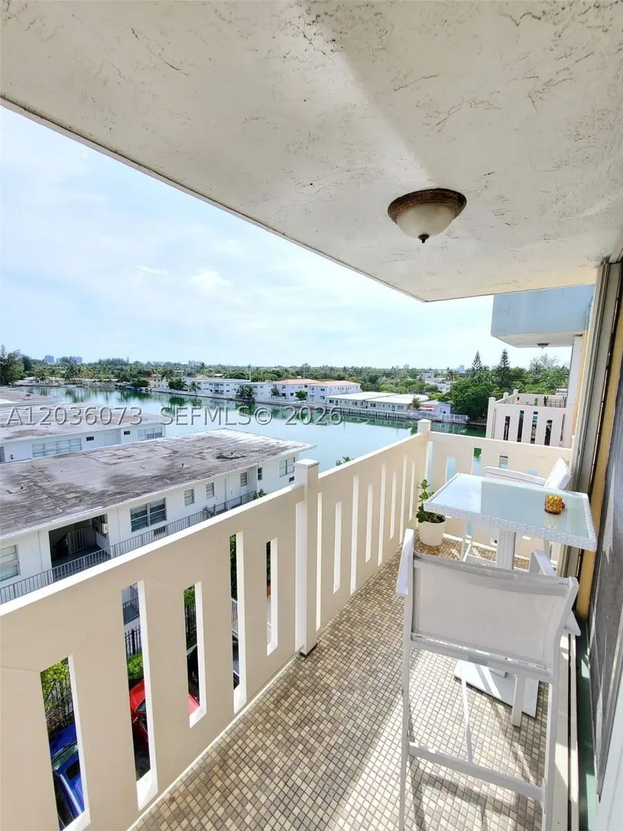 7900 Tatum Waterway Dr #502, Miami Beach, FL 33141 - #3