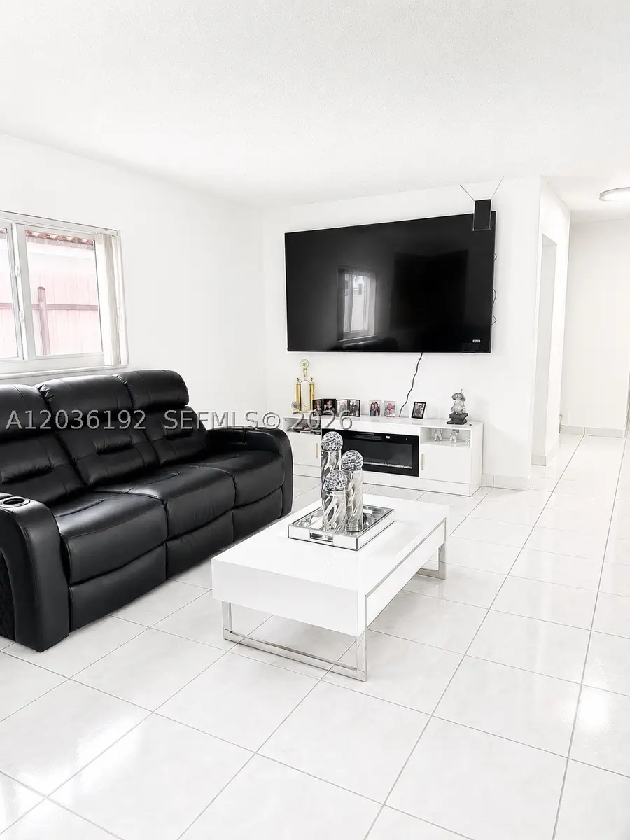 380 W 45th St, Hialeah, FL 33012 - #2