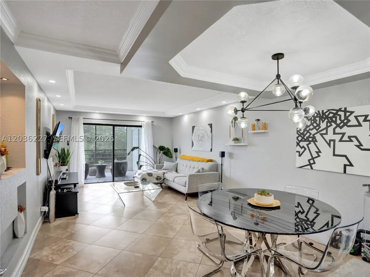 9440 SW 8th St #309, Boca Raton, FL 33428 - #1