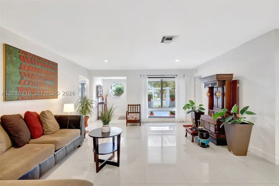 2261 NE 62nd St, Fort Lauderdale, FL 33308 - #3