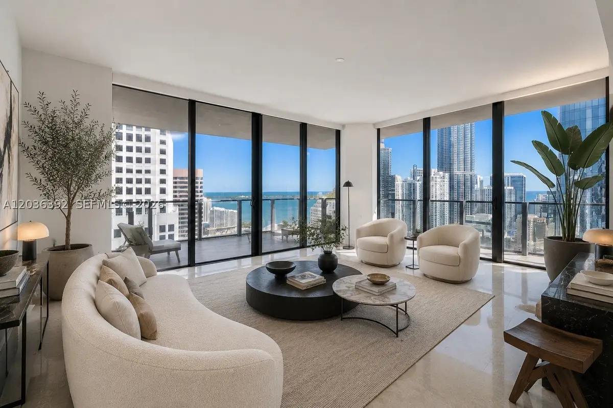 68 SE 6th St #3301, Miami, FL 33131 - #1
