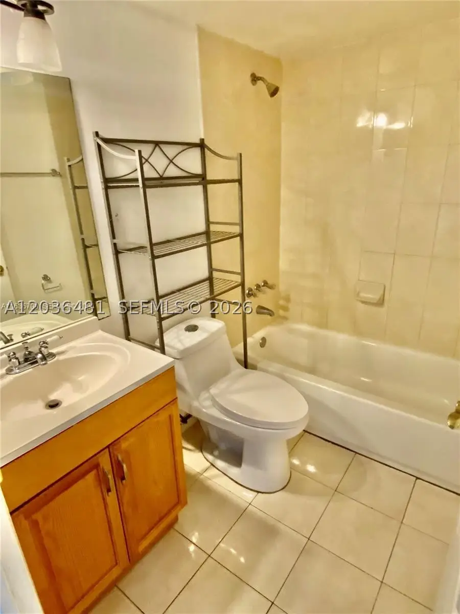 300 W Palm Cir W #208, Pembroke Pines, FL 33025 - #2