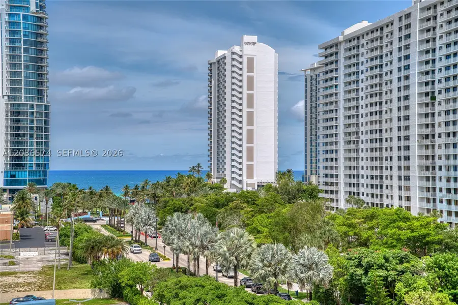 231 174th St #818, Sunny Isles Beach, FL 33160 - #3