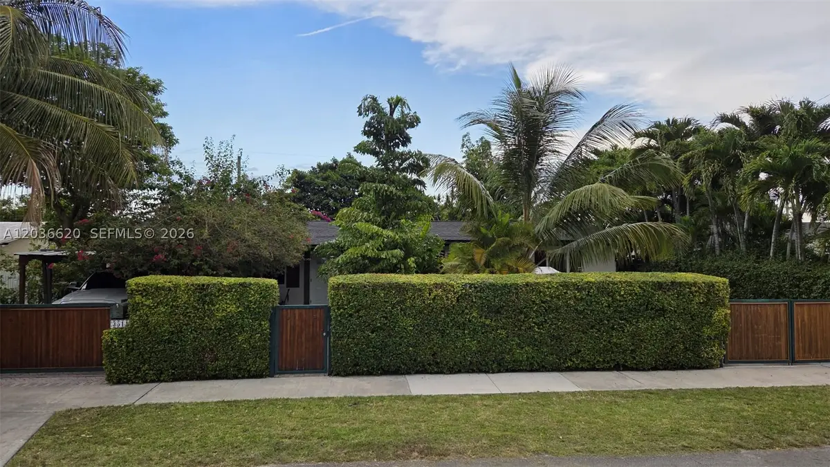 3511 SW 105th Ct, Miami, FL 33165 - #1