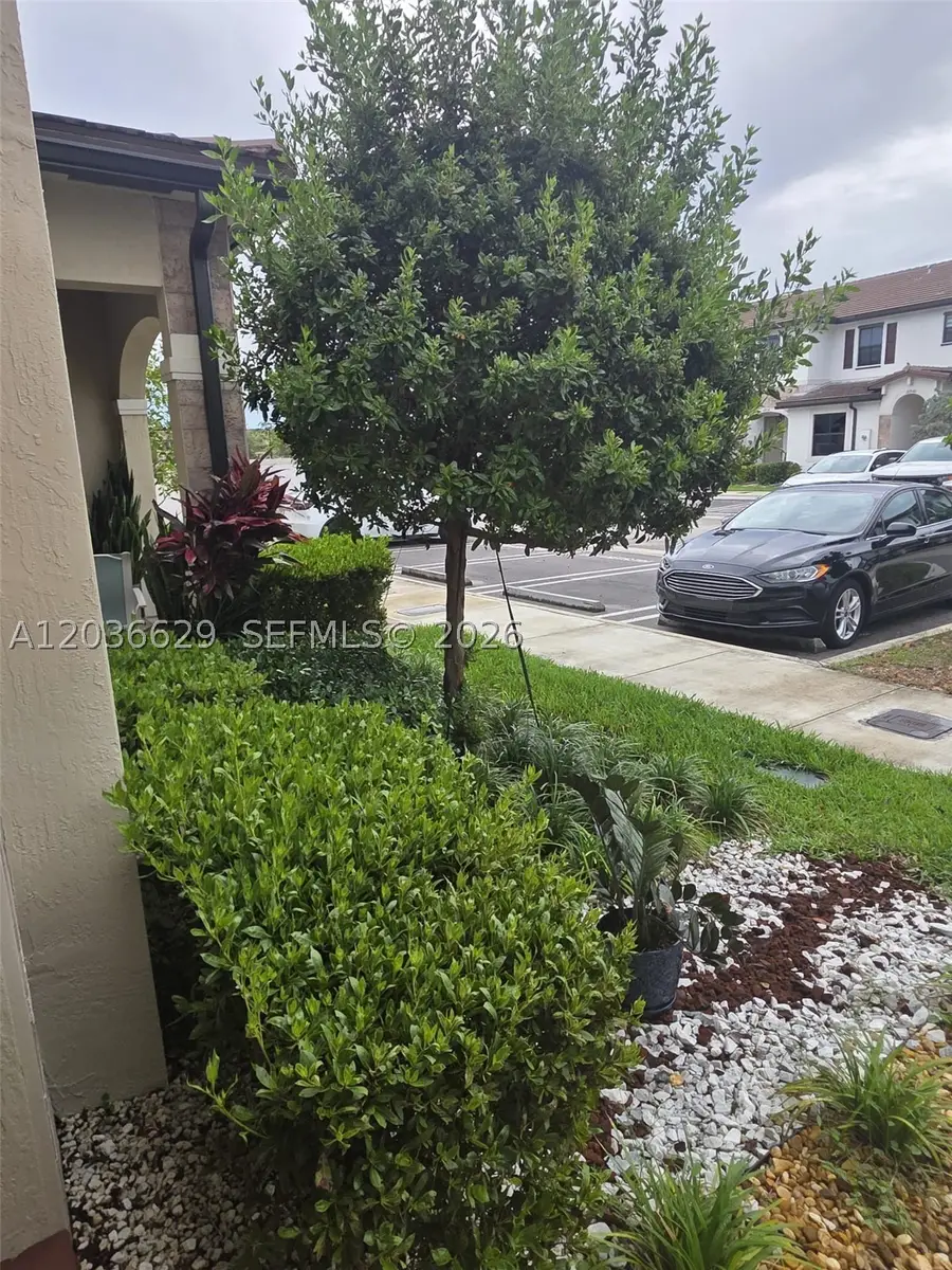 10963 W 32nd Ln, Hialeah, FL 33018 - #2