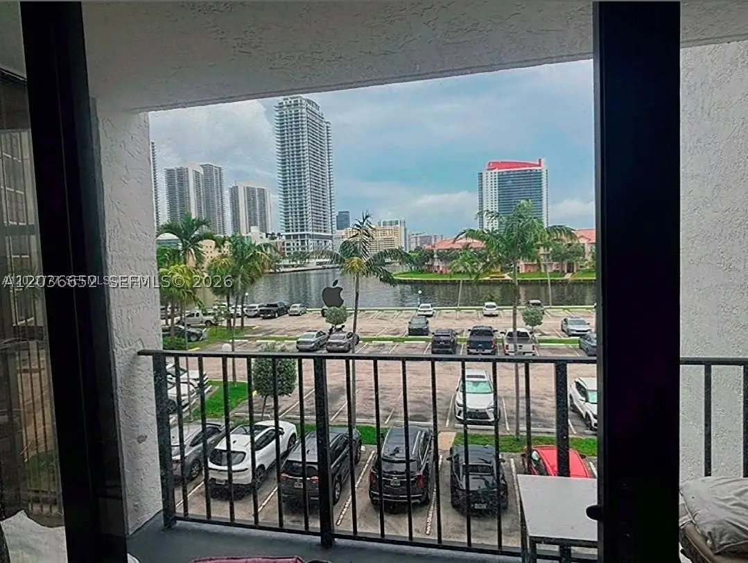 200 Leslie Dr #324, Hallandale Beach, FL 33009 - #1