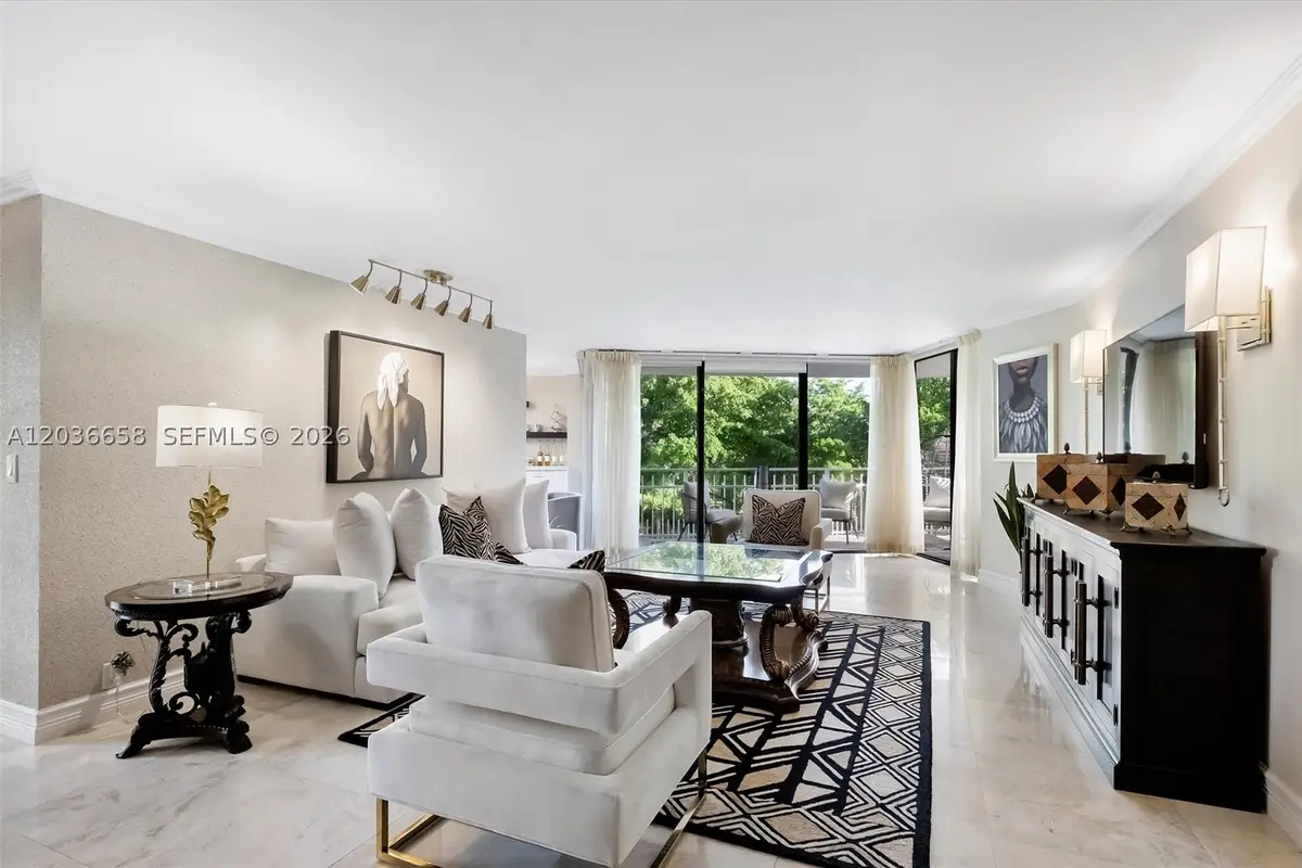 1000 Quayside Ter #411, Miami, FL 33138 - #1