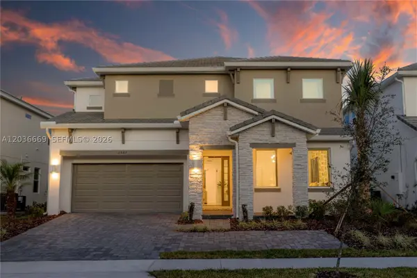 2569 Shanti Dr, Kissimmee, FL 34746
