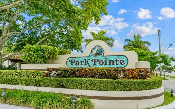 3380 Lucerne Park Dr #4B, Green Acres, FL 33467