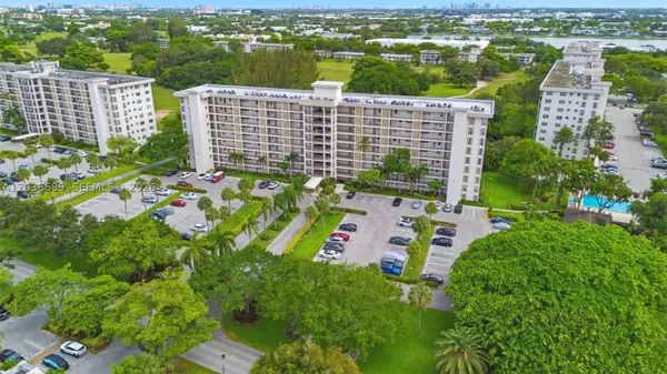 3200 N Palm Aire Dr #501, Pompano Beach, FL 33069