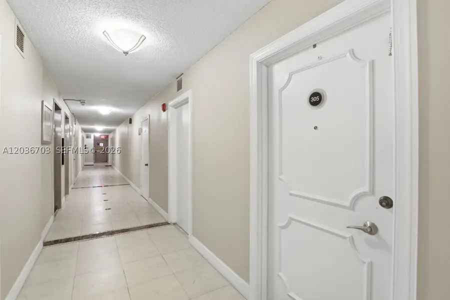 1401 S Ocean Dr #305, Hollywood, FL 33019 - #3