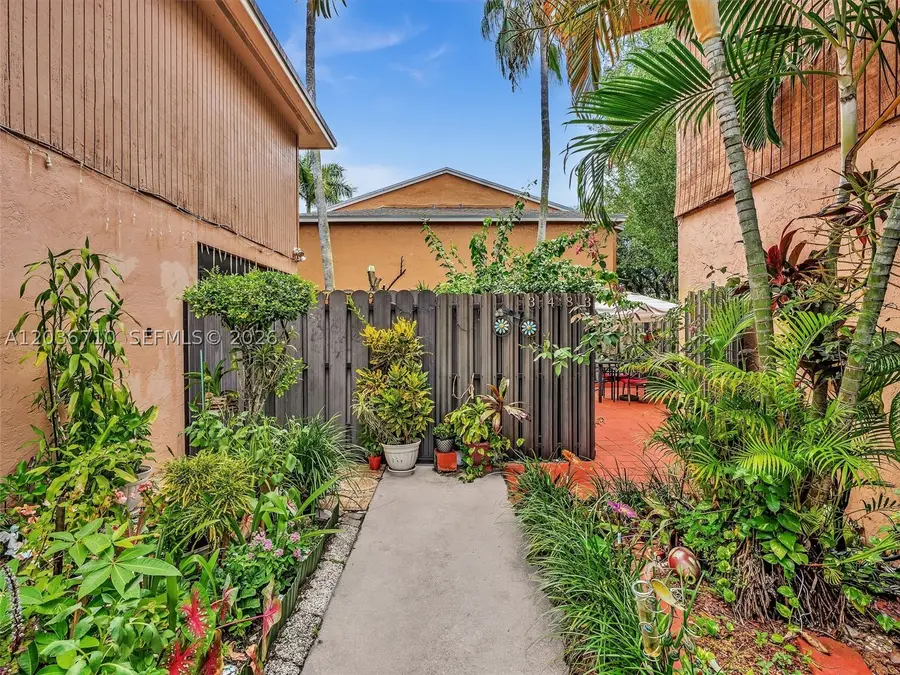 3483 SW 52nd Ave, Pembroke Park, FL 33023 - #3