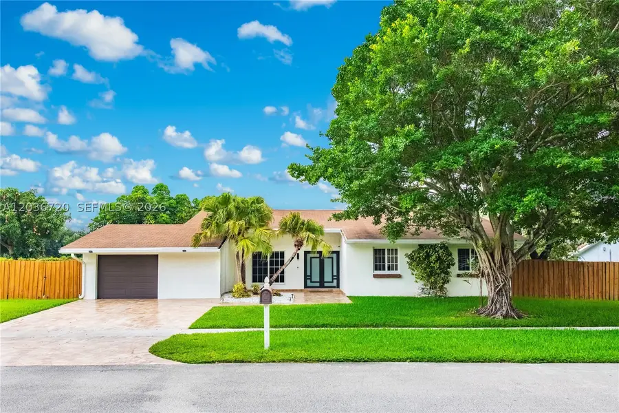 16571 Lake Tree Dr, Weston, FL 33326 - #2