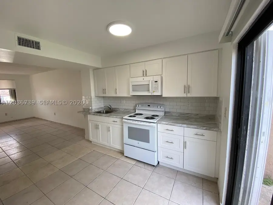 1813 SW 107th Ave #2402, Miami, FL 33165 - #3