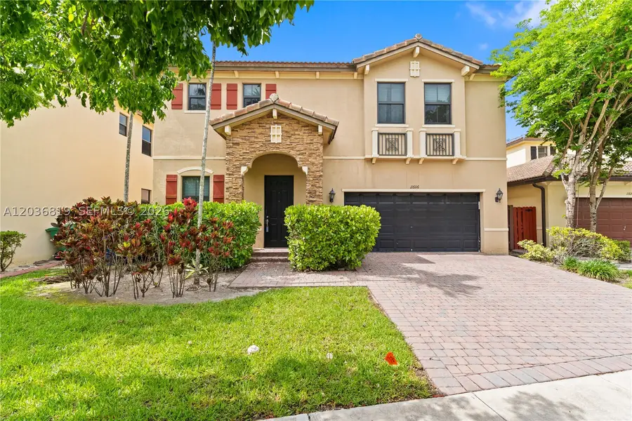 11606 SW 234th St, Homestead, FL 33032 - #2