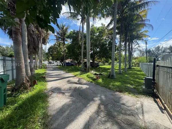 Address Withheld By Seller, Miami, FL 33167